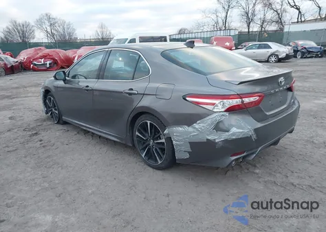 2020 Toyota Camry Xse z USA, uszkodzony, nr VIN 4T1K61AK7LU338260